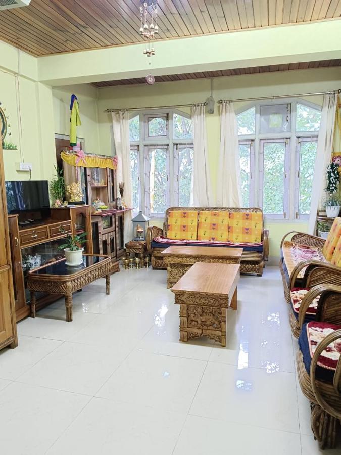 Anna Homestay Dirāng Exterior foto