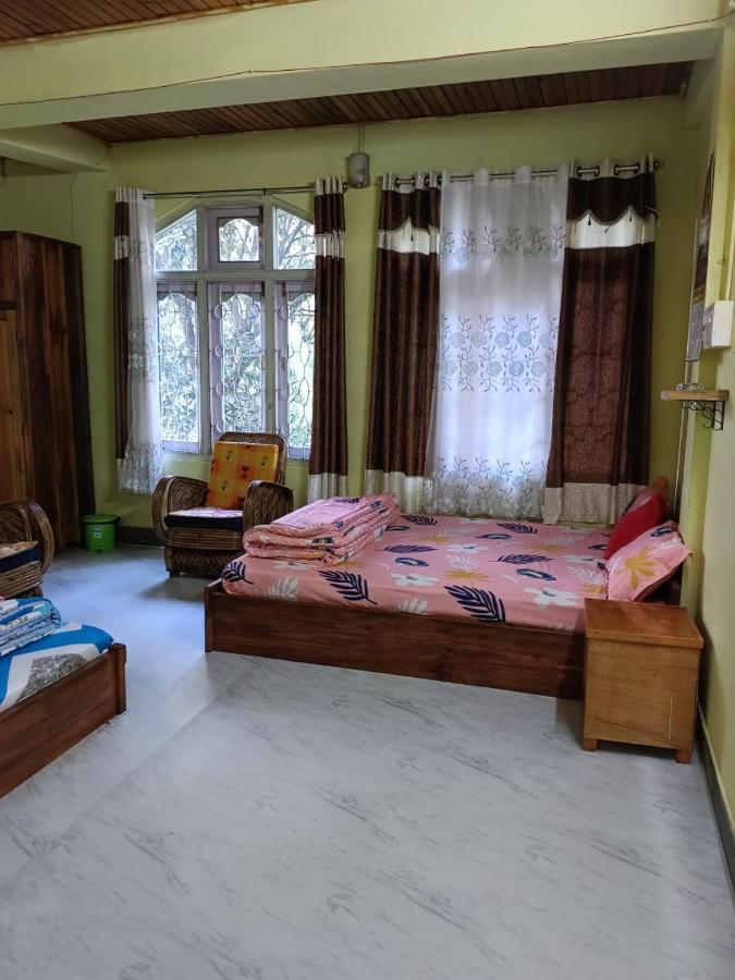 Anna Homestay Dirāng Exterior foto